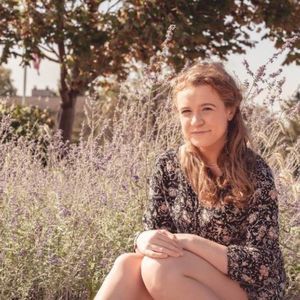 Meet your Posher, Gena